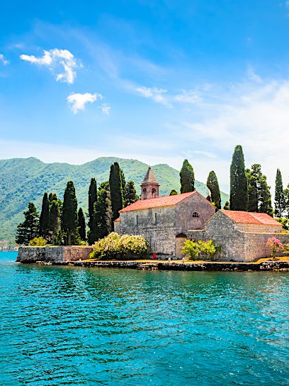 /api/cms/uploads/Perast_9430d2a1f4.jpg