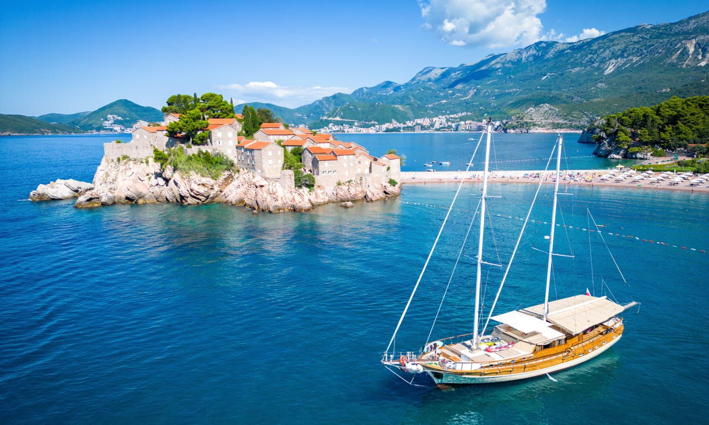 /api/cms/uploads/Sveti_Stefan_089217_a0b1d9779d.jpg